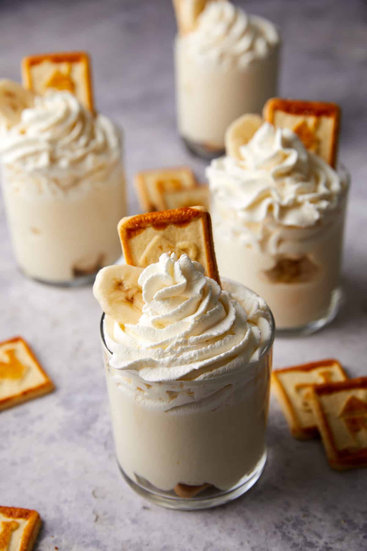 Close-up view of the finished banana pudding cup.